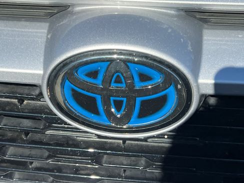 Used 2024 Toyota RAV4 XSE AWD/4WD image 13