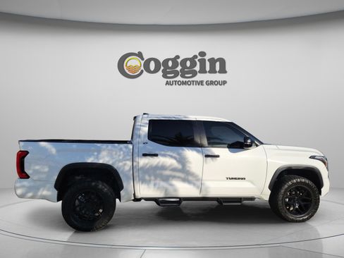 Used 2024 Toyota Tundra SR5 w/ SR5 Convenience Package image 4