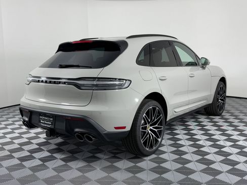 Certified 2026 Porsche Macan AWD/4WD image 9