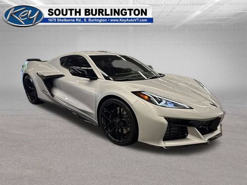 Used 2026 Chevrolet Corvette Z06 w/ Stealth Interior Trim Package RWD image 9
