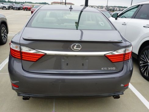 Used 2013 Lexus ES 350 w/ Luxury Pkg FWD image 6