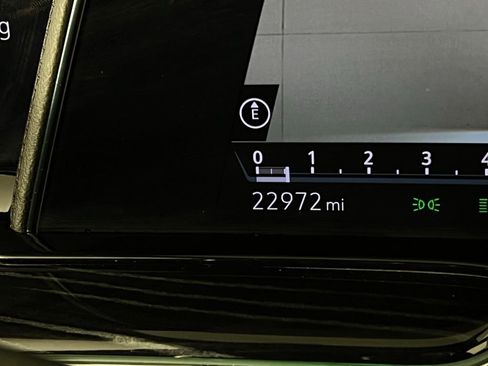 Used 2024 Cadillac Escalade Sport image 18