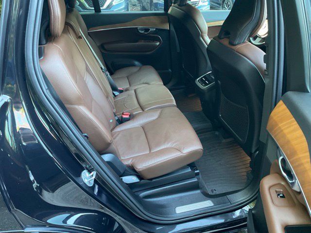 Certified 2025 Volvo XC90 B6 Plus w/ Protection Package AWD/4WD image 15