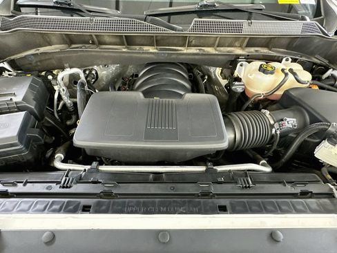 Used 2022 Chevrolet Silverado 1500 High Country w/ Technology Package AWD/4WD image 33