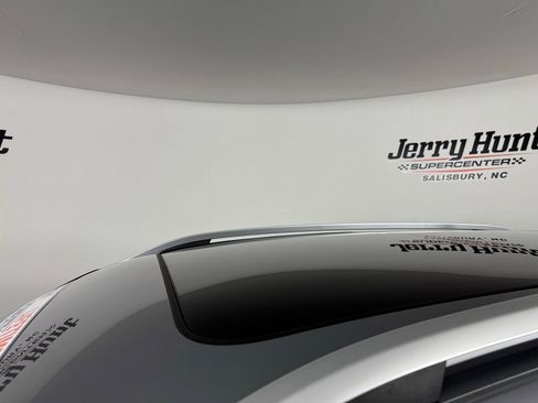 Used 2024 Volkswagen Taos SE image 13