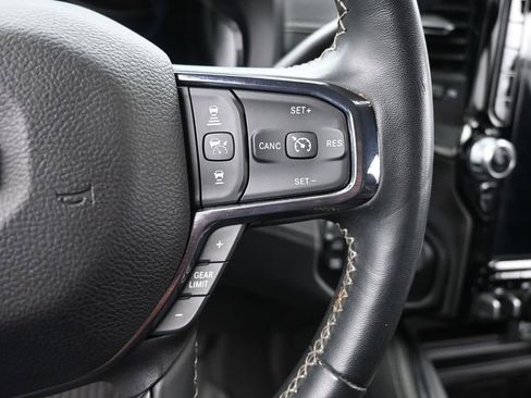 Used 2024 RAM 2500 Limited image 32