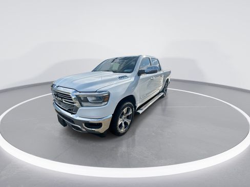 Used 2023 RAM 1500 Laramie AWD/4WD image 4