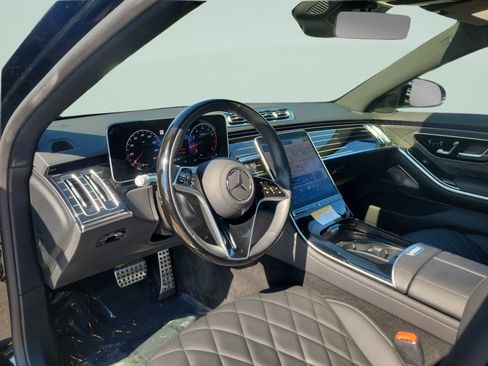 Certified 2025 Mercedes-Benz S 580 4MATIC Sedan image 15