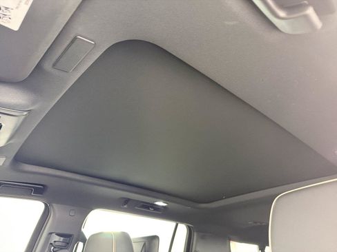 Used 2026 GMC Yukon XL Elevation w/ Elevation Premium Package RWD image 36