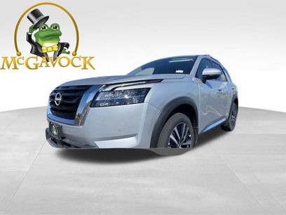 New 2025 Nissan Pathfinder Platinum w/ Cargo Package