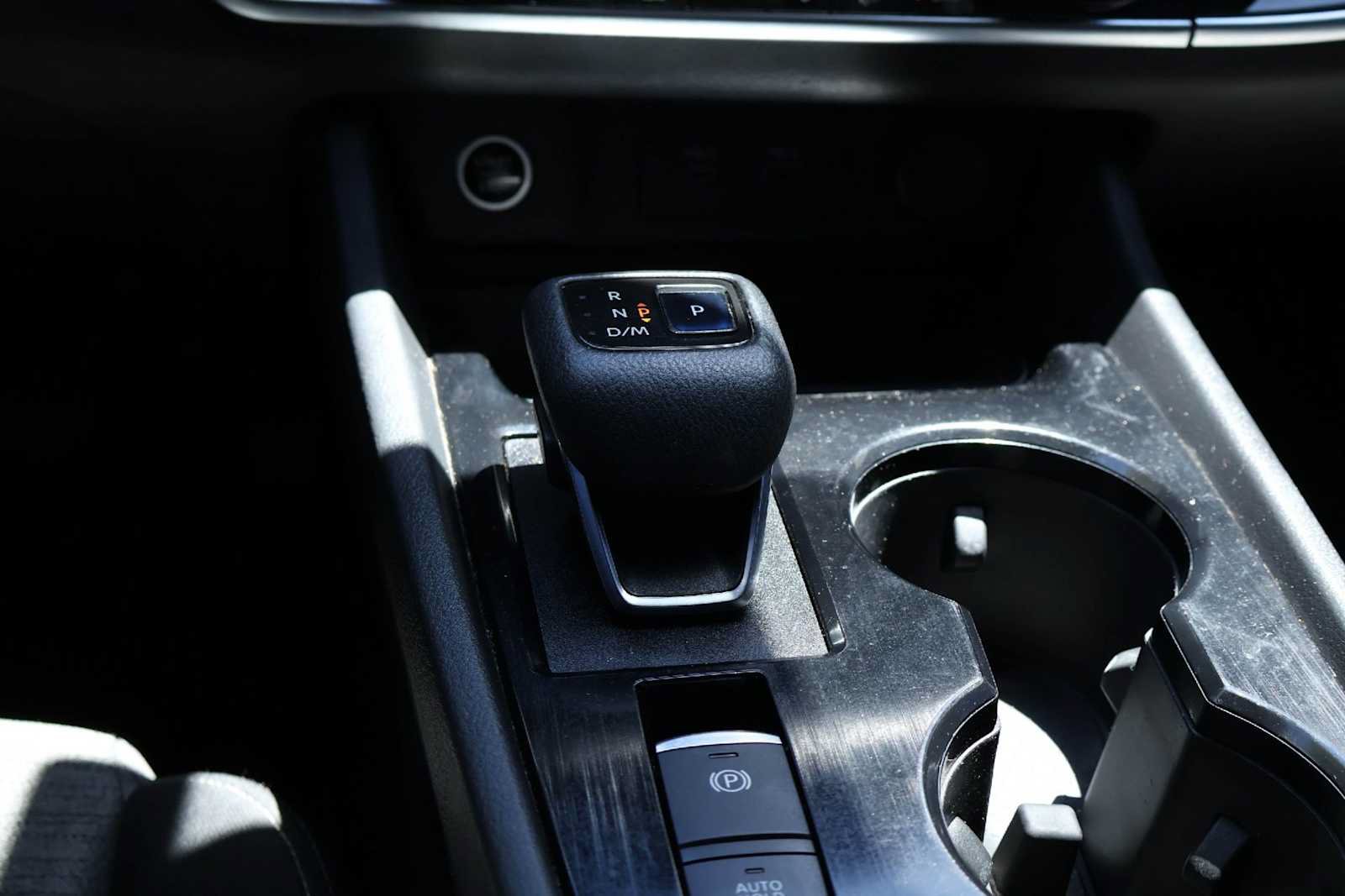Used 2021 Nissan Rogue SV FWD image 17