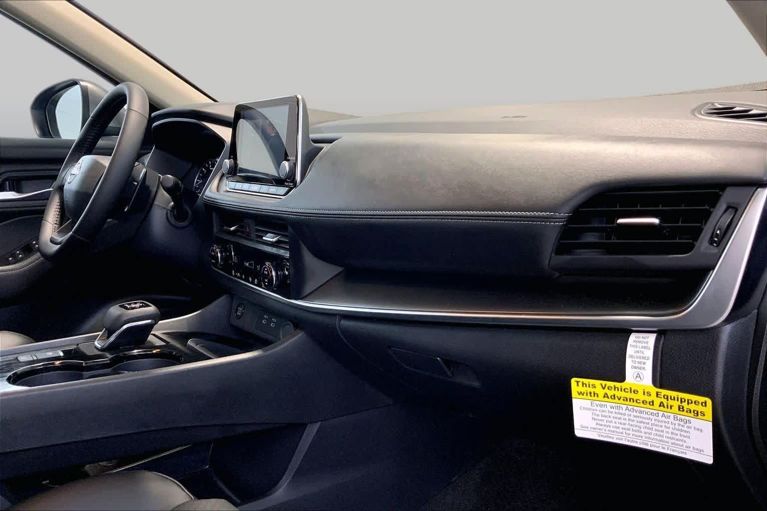 Used 2026 Nissan Rogue SV w/ SV Premium Package AWD/4WD image 18