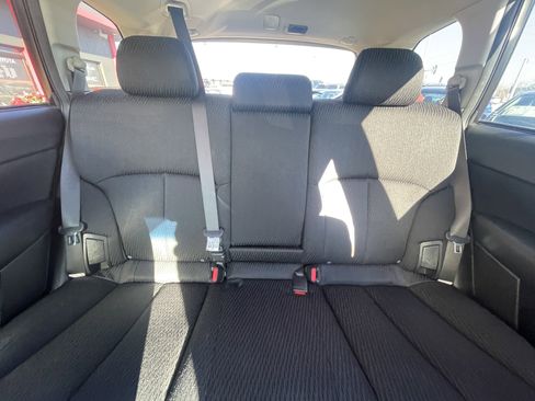 Used 2011 Subaru Outback 2.5i Premium w/ All-Weather Pkg image 19