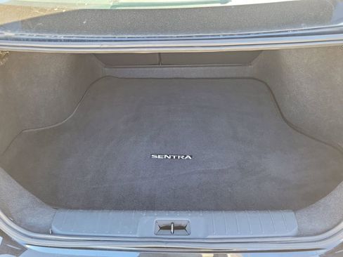 Used 2024 Nissan Sentra SV image 9