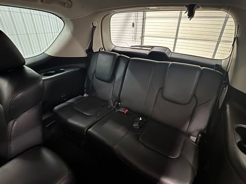 Used 2023 Nissan Armada SL w/ Captain's Chairs Package RWD image 12