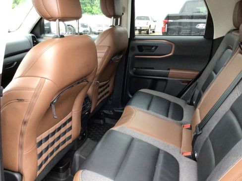 Certified 2022 Ford Bronco Sport Outer Banks w/ Tech Package AWD/4WD image 13