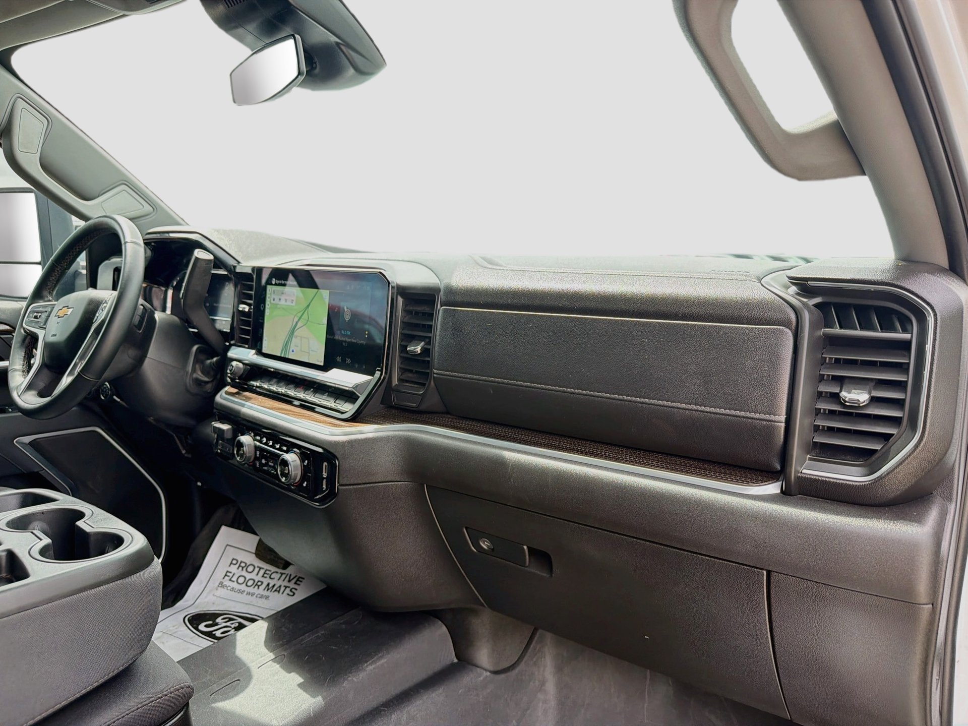 Used 2025 Chevrolet Silverado 2500 LT AWD/4WD image 32