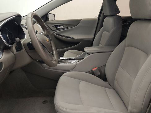 Used 2018 Chevrolet Malibu LT FWD image 17