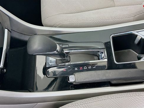 Used 2017 Honda Accord EX image 16