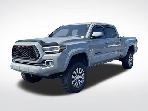 Used 2021 Toyota Tacoma Limited AWD/4WD image 3