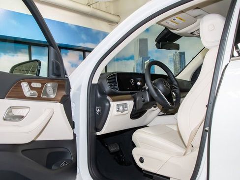 Certified 2026 Mercedes-Benz GLE 450 4MATIC image 13