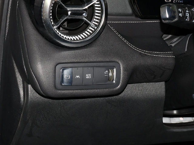Used 2025 Chevrolet Blazer EV LT FWD image 25