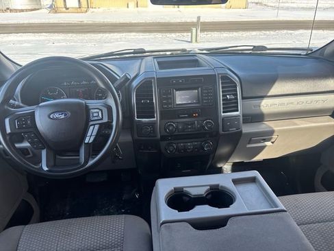 Used 2018 Ford F250 XLT image 27