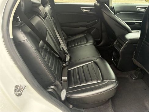 Used 2023 Ford Edge SEL image 29
