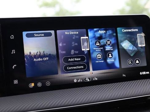 New 2026 Nissan Kicks SR FWD image 14