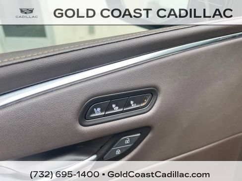 Certified 2022 Cadillac Escalade Premium Luxury AWD/4WD image 21