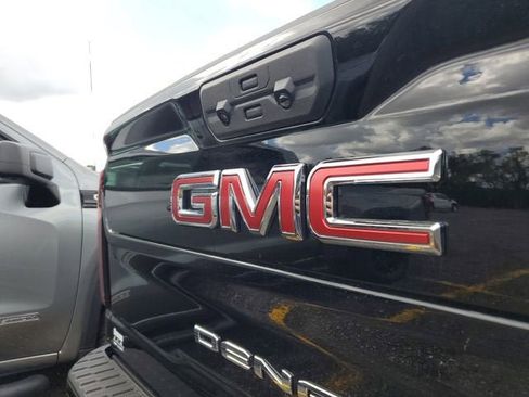 New 2026 GMC Sierra 2500 Denali w/ Denali Reserve Package AWD/4WD image 7