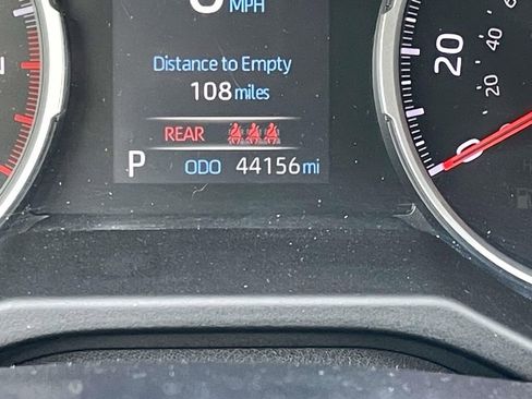 Used 2020 Toyota RAV4 XLE image 37