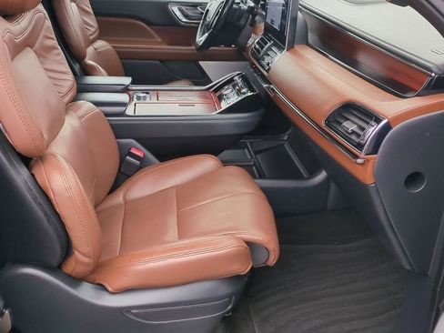 Used 2023 Lincoln Navigator Reserve w/ Equipment Group 201A image 24