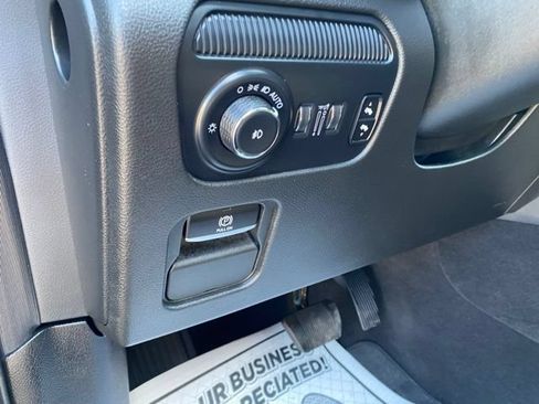 Used 2024 Jeep Wagoneer Series II w/ Premium Group I AWD/4WD image 24