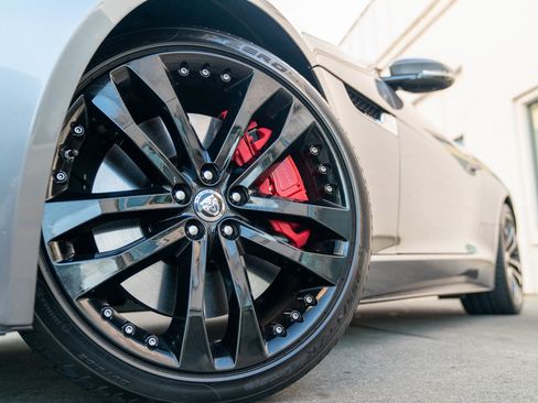 Used 2014 Jaguar F-TYPE S RWD image 4
