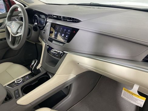 New 2025 Cadillac XT5 Premium Luxury image 29