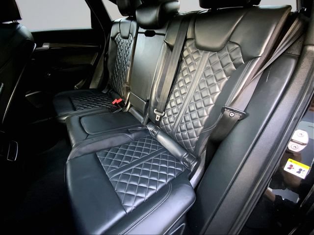 Used 2024 Audi SQ5 Prestige AWD/4WD image 31