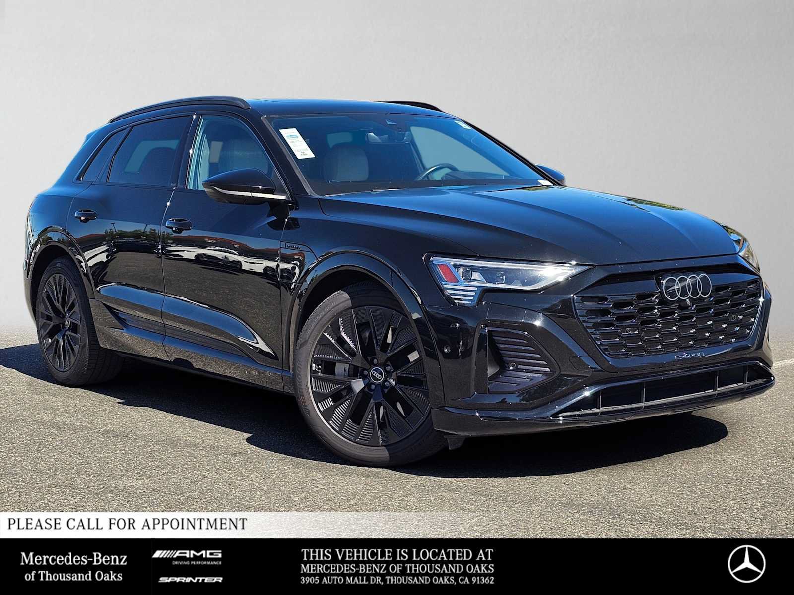 Used 2024 Audi Q8 e-tron Prestige w/ Prestige Package AWD/4WD image 1