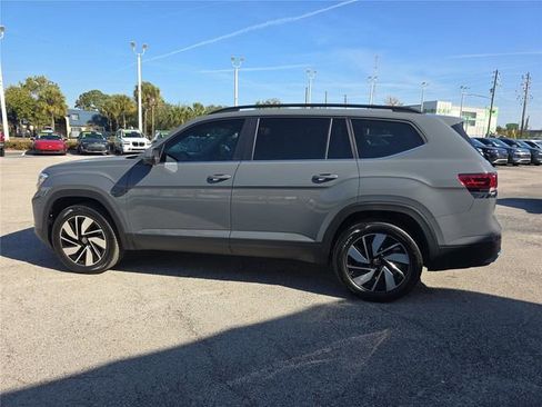 New 2026 Volkswagen Atlas SE image 7