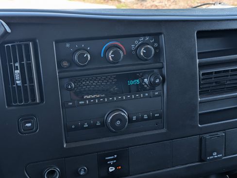 Used 2020 Chevrolet Express 2500 w/ Driver Convenience Package image 26