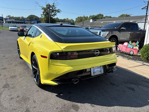 Used 2024 Nissan Z Performance w/ Floor Mat Package image 5