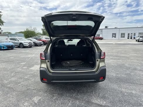 Used 2025 Subaru Outback Onyx Edition AWD/4WD image 22