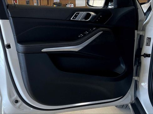 Certified 2023 BMW X5 sDrive40i w/ Premium Package image 20