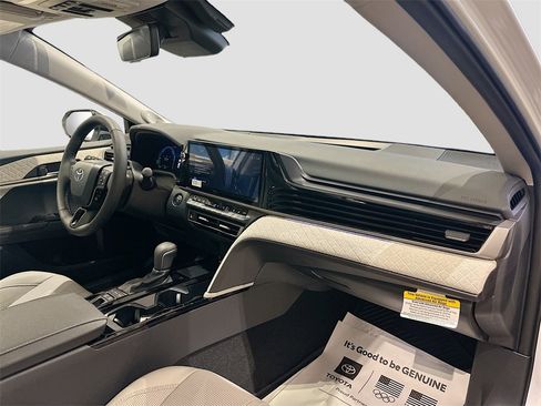 New 2026 Toyota Camry XLE image 30