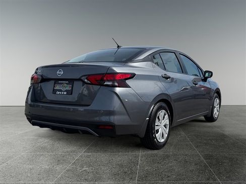 Used 2020 Nissan Versa S FWD image 6