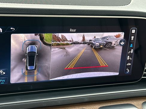 Used 2024 Mercedes-Benz GLE 450 4MATIC image 19