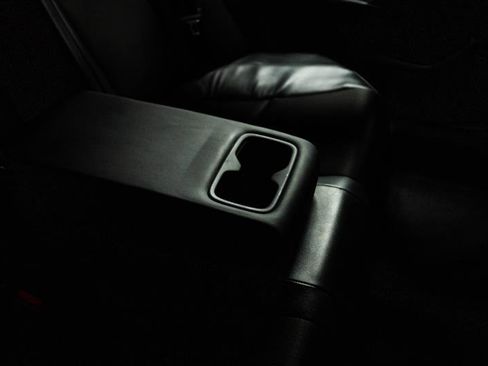 Used 2018 Honda Accord Sport image 12
