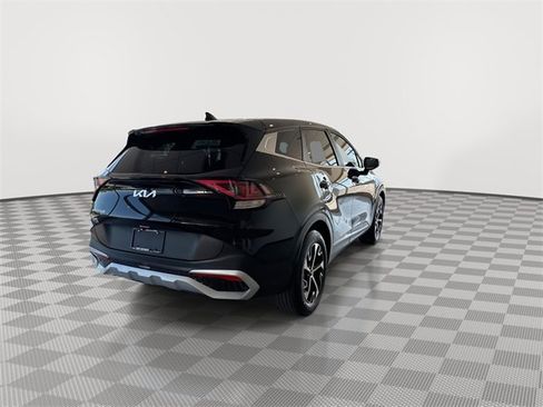 Used 2024 Kia Sportage EX image 11