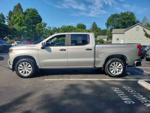Used 2020 Chevrolet Silverado 1500 Custom w/ Custom Value Package AWD/4WD image 7
