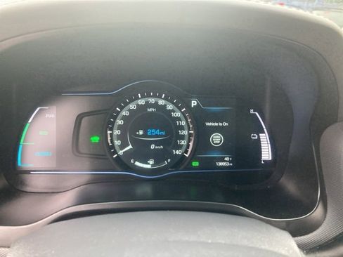 Used 2018 Hyundai Ioniq Limited image 25